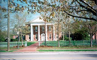 [photo, Kent County Courthouse (view from Cross St.), Chestertown, Maryland]