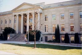 [photo, Montgomery County Courthouse (District Court), Courthouse Square, Rockville, Maryland]